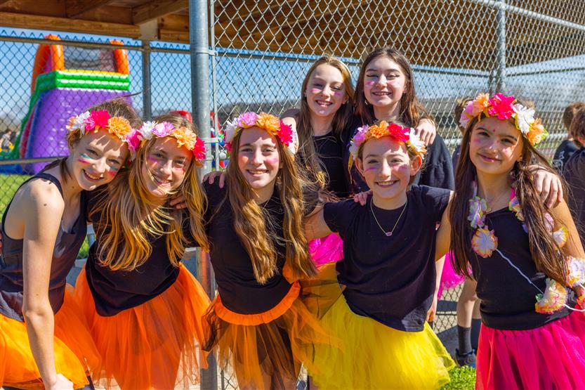 Hillsboro School students enjoy Field Day